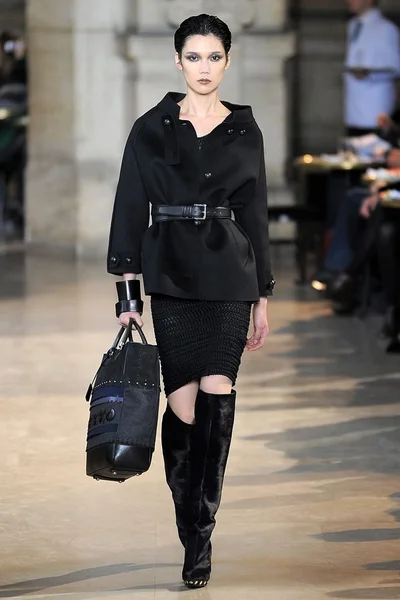 Look 33